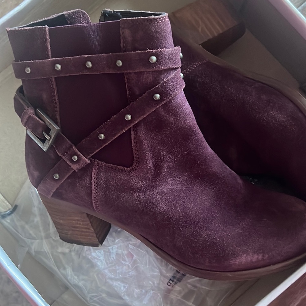 Matisse used size 7 booties